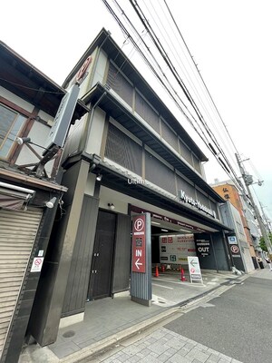 マンション　ロードウェイ外観写真