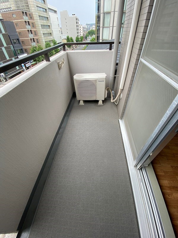 ベランダ(別の部屋の写真)