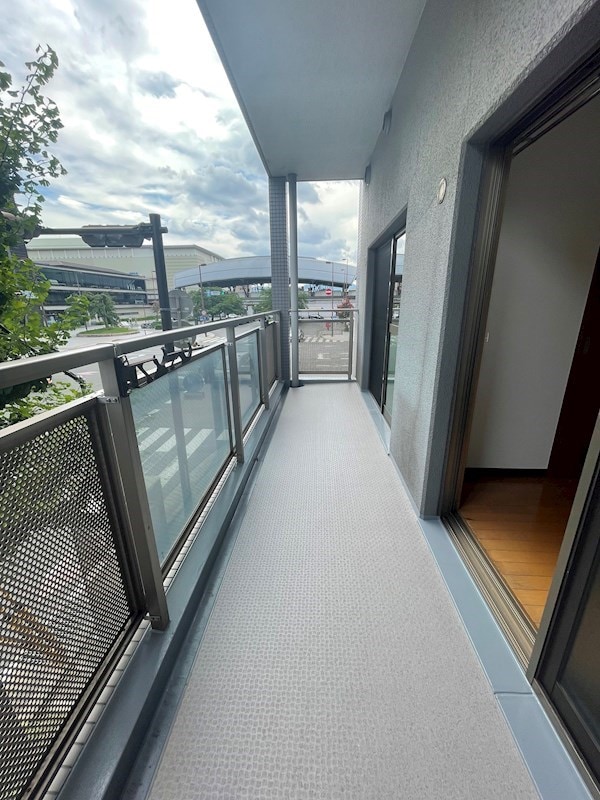 ベランダ(別のお部屋のお写真です。ご参考までに。)