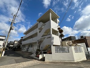 西喜マンション外観写真