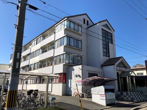 オザサライブコープ外観写真