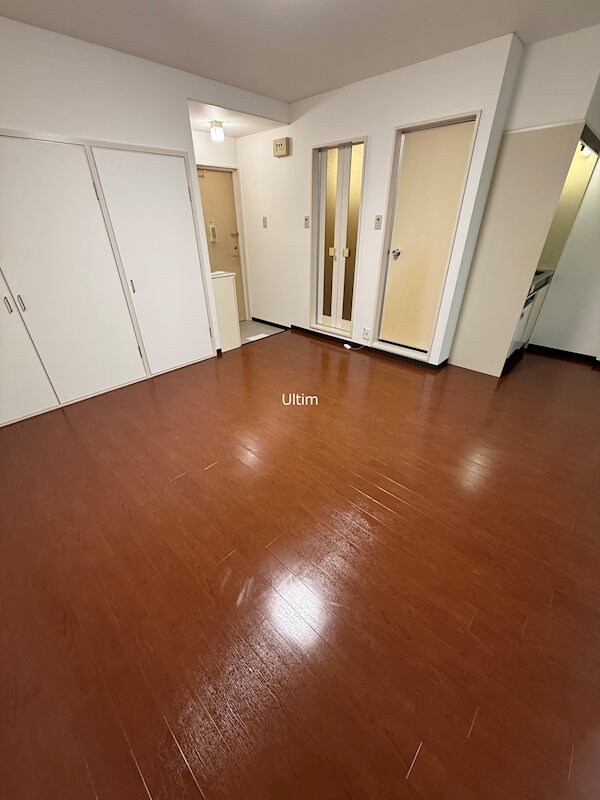 リビング(別部屋の写真です)