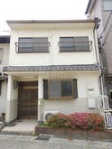 エステハウス