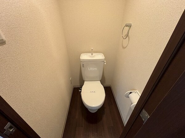 トイレ(別のお部屋のお写真です。ご参考までに。)