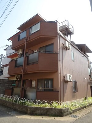シャルム太秦外観写真