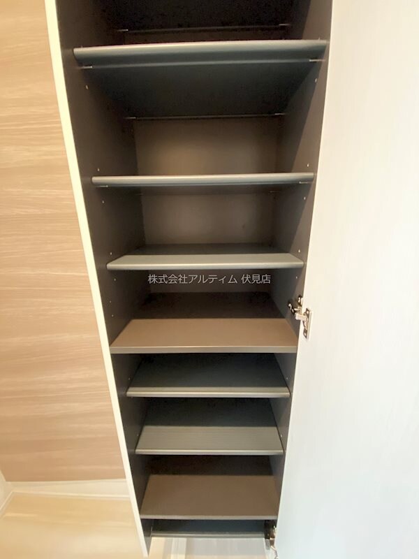 玄関(靴箱)