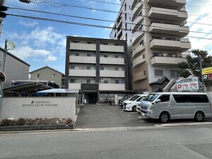 アドバンス京都西院パルティーレ外観写真