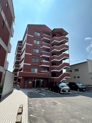 アバンサール天神川外観写真