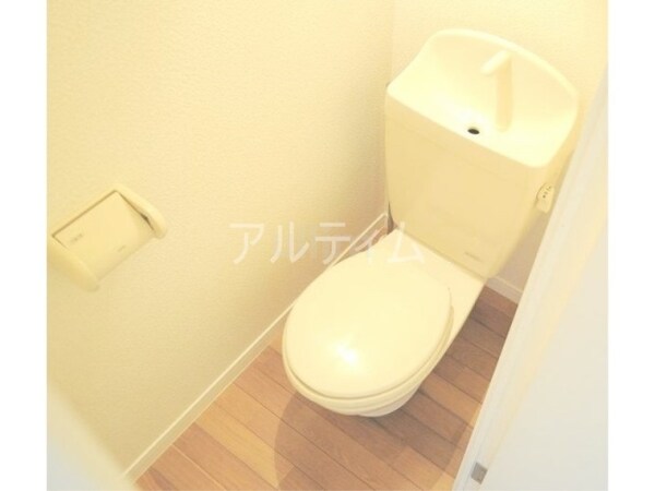 トイレ(別部屋のお写真です。)