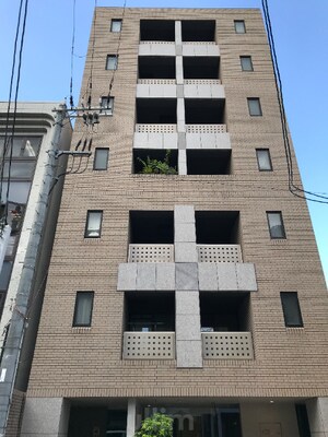 CALM三条通り外観写真