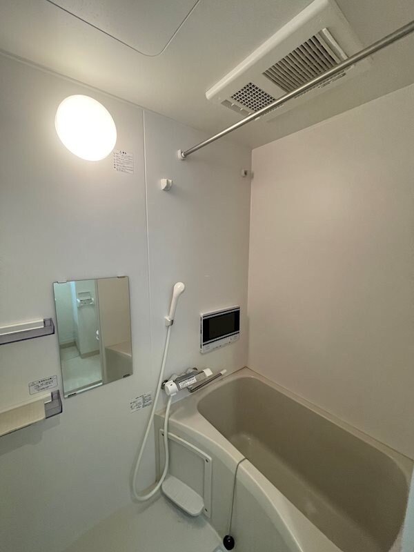 風呂画像(※同タイプの他のお部屋です)