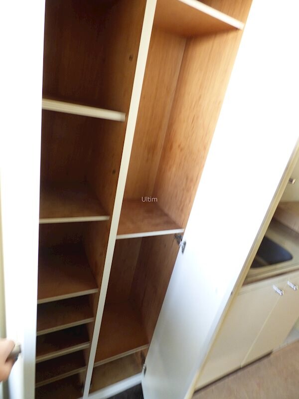 収納(違うお部屋の写真です。ご参考までに)