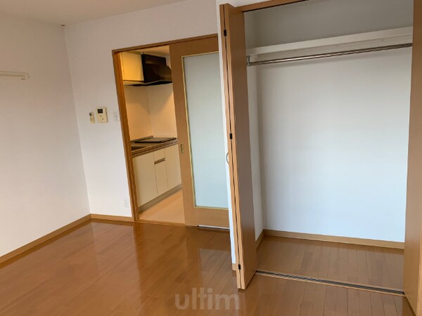 リビング(違うお部屋のお写真です。参考までに)