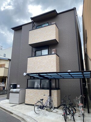 アークリード三条御前外観写真