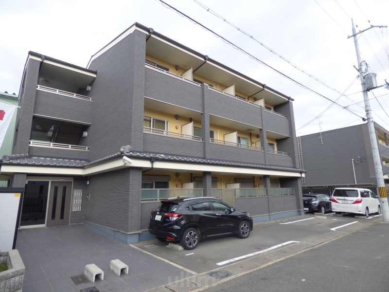 プラシード鳥羽1