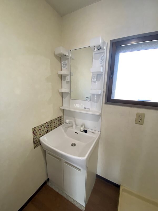 洗面所(※同タイプの他のお部屋です)