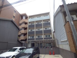 クレドール西院外観写真