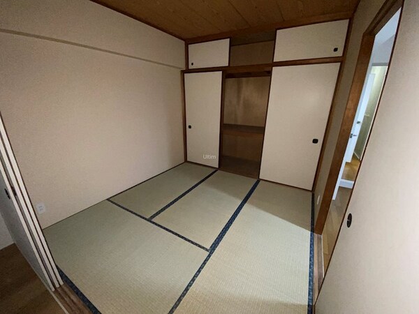 ベッドルーム