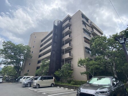 ユニ宇治川マンション4号館外観写真