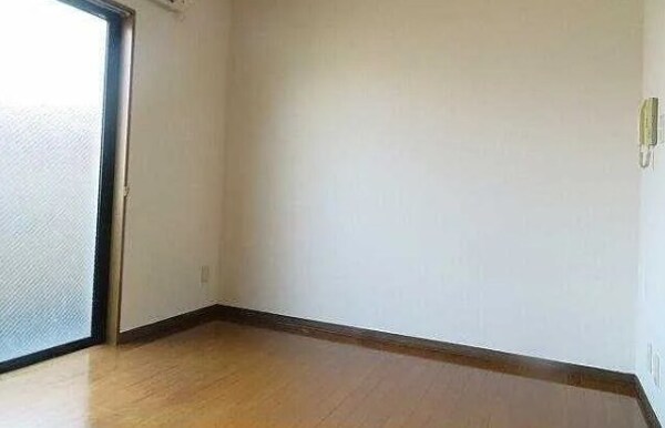 内装他
