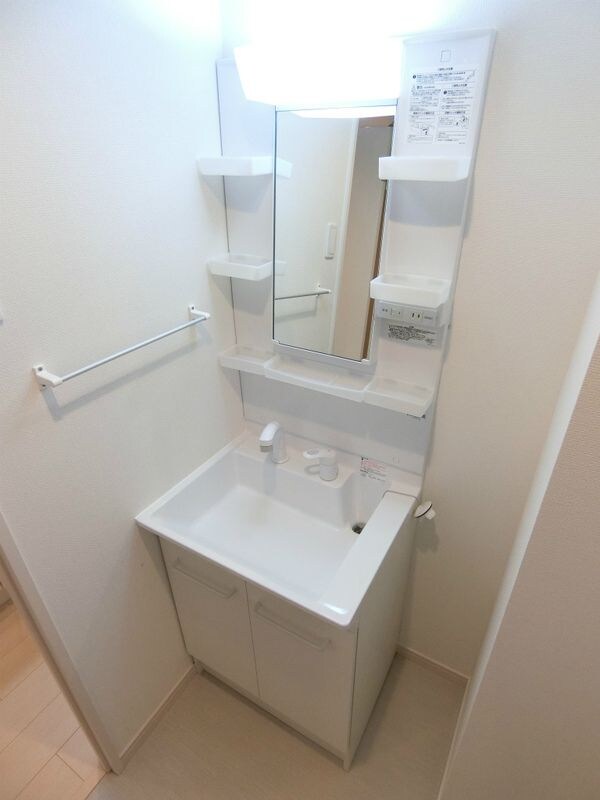 独立洗面台