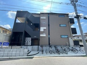 フラット南流山外観写真