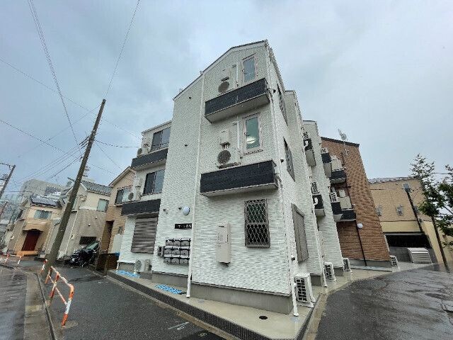 マーレ梅島の物件外観写真