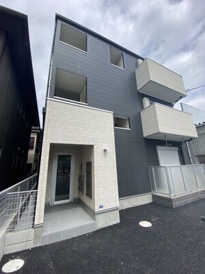 AJ新越谷外観写真