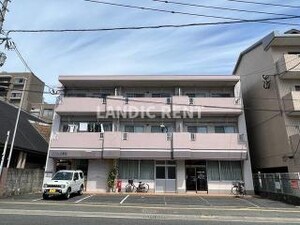 アヴァンセ長丘外観写真