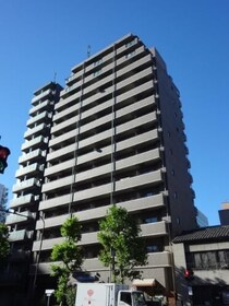 都営新宿線 浜町駅 14階建 築27年の外観写真