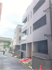 山手線 鶯谷駅 4階建 築2年の外観写真