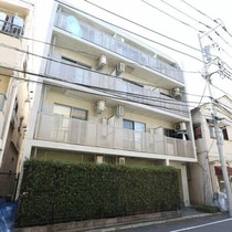 千代田線 根津駅 4階建 築17年の外観写真