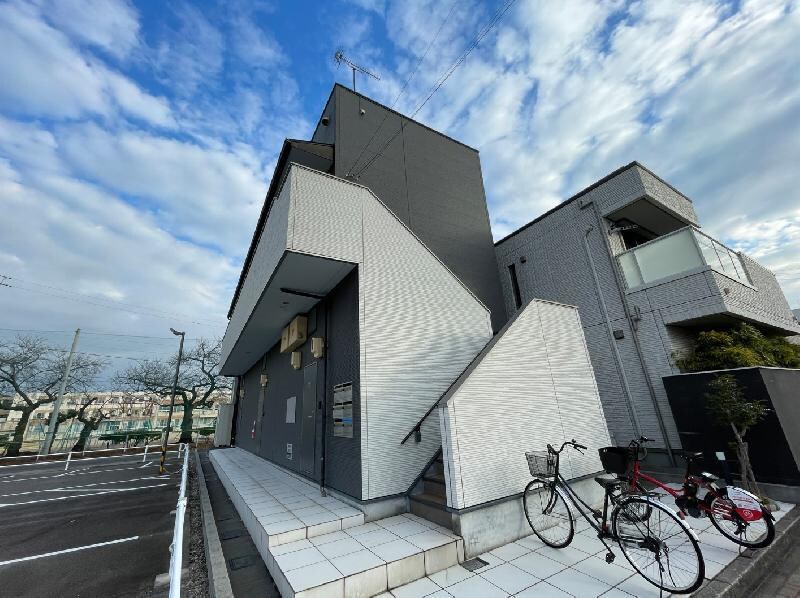 ロッカフォルテの物件外観写真