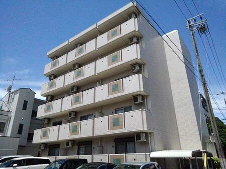 リヴィエール黄金外観写真