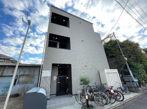 プランドール平安通外観写真