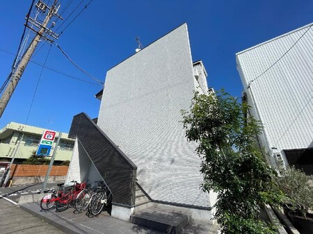 コンフォート上高畑外観写真