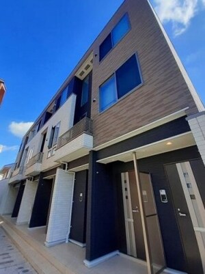 花音名西外観写真