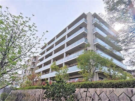 ヴィアーレ星ヶ丘の森外観写真