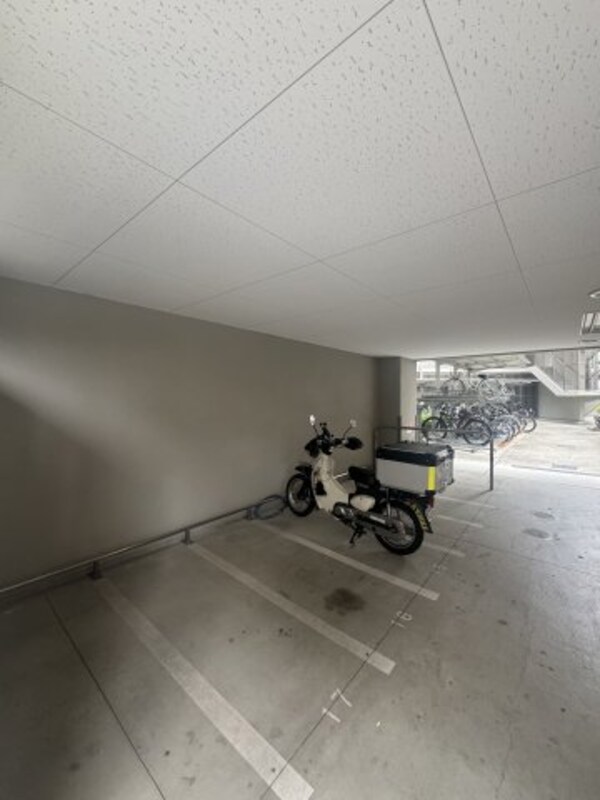 建物設備(バイク置き場です)
