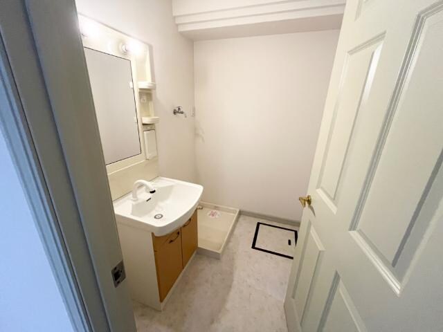 物件内観写真7　(洗面)