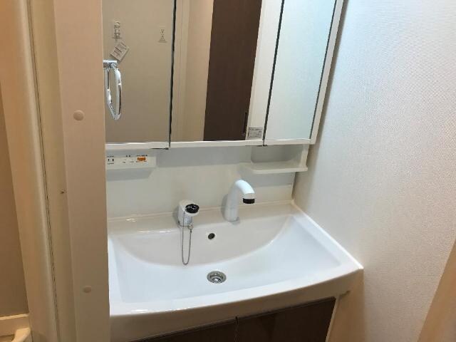 物件内観写真7　(洗髪洗面化粧台)