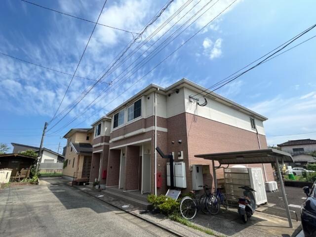 物件外観写真1　(外観写真（昼）)