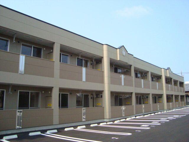 物件外観写真1　(外観写真（昼）)