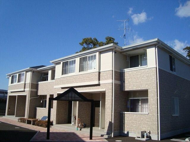 物件外観写真1　(外観写真（昼）)