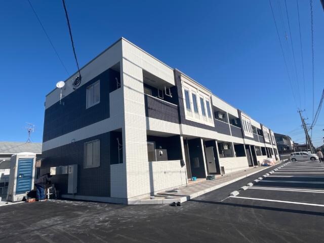 物件外観写真2　(外観写真（昼）)