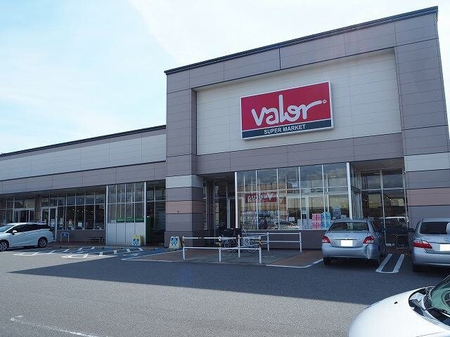 物件外観写真6　(バロー清水町店まで900m)