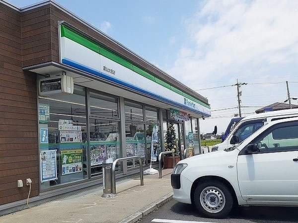 周辺環境(ファミリーマート富山太田店まで700m)