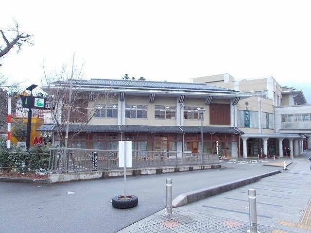 物件外観写真7　(城端小学校まで2100m)
