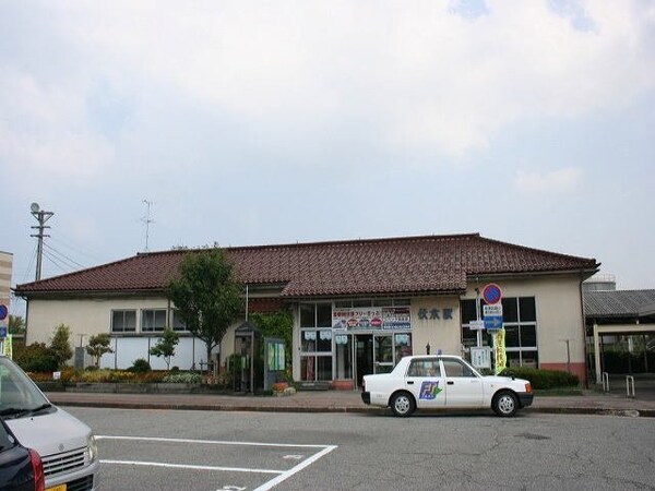 周辺環境(氷見線「伏木駅」まで1000m)