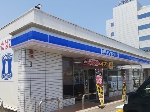 物件外観写真3　(ローソン富山新根塚１丁目店まで350m)